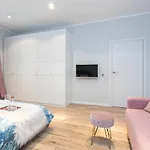 Flamingo Beach By Praia Apartments アパート